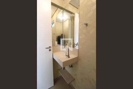 Lavabo de apartamento para alugar com 3 quartos, 130m² em Vila Olímpia, São Paulo