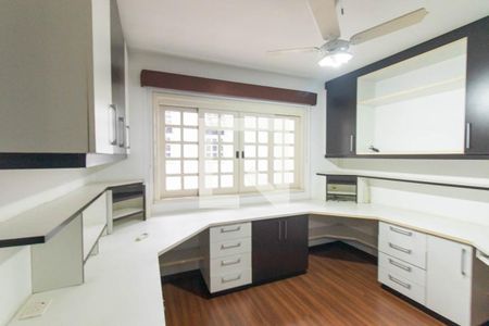 Casa para alugar com 270m², 3 quartos e 3 vagas Casa para alugar com 270m², 3 quartos e 3 vagasEscritório