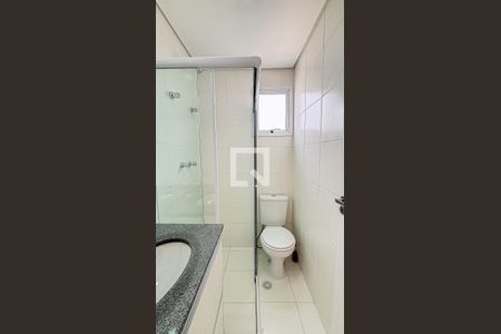 Apartamento à venda com 59m², 2 quartos e 1 vaga Apartamento à venda com 59m², 2 quartos e 1 vagaBanheiro