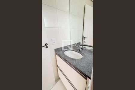 Apartamento à venda com 59m², 2 quartos e 1 vaga Apartamento à venda com 59m², 2 quartos e 1 vagaBanheiro da Suíte