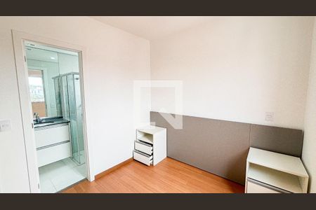 Apartamento à venda com 59m², 2 quartos e 1 vaga Apartamento à venda com 59m², 2 quartos e 1 vagaSuíte