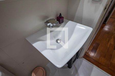 Apartamento à venda com 78m², 3 quartos e 2 vagasSuíte - Banheiro