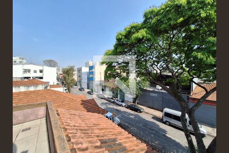 Casa à venda com 250m², 3 quartos e 4 vagas Casa à venda com 250m², 3 quartos e 4 vagasVista