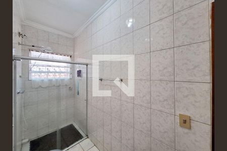 Casa à venda com 250m², 3 quartos e 4 vagas Casa à venda com 250m², 3 quartos e 4 vagasBanheiro da Suíte