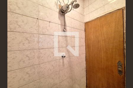 Casa à venda com 250m², 3 quartos e 4 vagas Casa à venda com 250m², 3 quartos e 4 vagasBanheiro de serviço