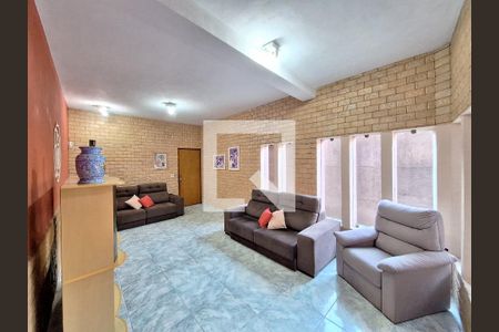 Sala de casa à venda com 3 quartos, 250m² em Bom Retiro, São Paulo