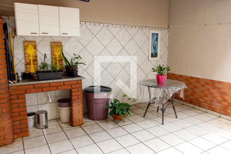 Casa à venda com 198m², 4 quartos e 4 vagas Casa à venda com 198m², 4 quartos e 4 vagasÁrea comum