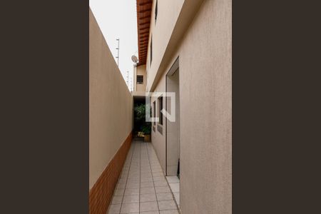 Casa à venda com 198m², 4 quartos e 4 vagas Casa à venda com 198m², 4 quartos e 4 vagasCorredor