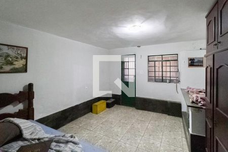 Casa à venda com 238m², 6 quartos e 5 vagas Casa à venda com 238m², 6 quartos e 5 vagasQuarto 5