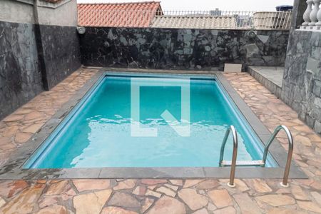 Casa à venda com 238m², 6 quartos e 5 vagas Casa à venda com 238m², 6 quartos e 5 vagasPiscina