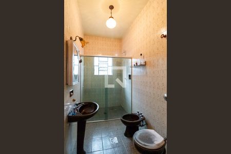 Casa à venda com 238m², 6 quartos e 5 vagas Casa à venda com 238m², 6 quartos e 5 vagasBanheiro social 1