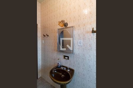 Casa à venda com 238m², 6 quartos e 5 vagas Casa à venda com 238m², 6 quartos e 5 vagasBanheiro social 1