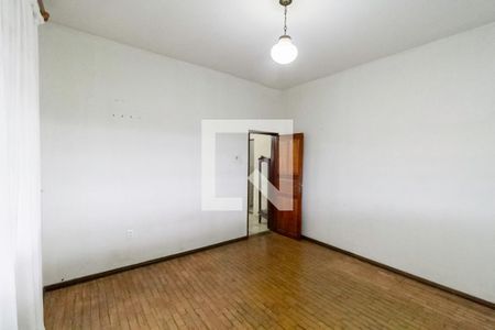 Casa à venda com 238m², 6 quartos e 5 vagas Casa à venda com 238m², 6 quartos e 5 vagasQuarto 1