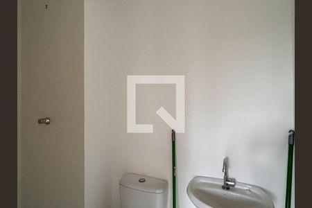 Apartamento para alugar com 33m², 2 quartos e sem vaga Apartamento para alugar com 33m², 2 quartos e sem vagaBanheiro