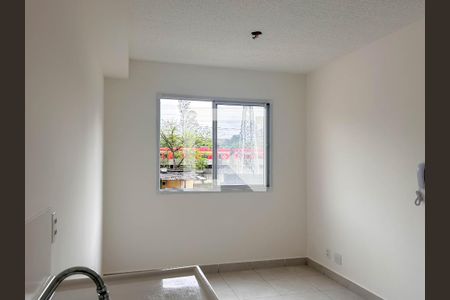 Apartamento para alugar com 33m², 2 quartos e sem vaga Apartamento para alugar com 33m², 2 quartos e sem vagaSala/Cozinha/ Área de serviço