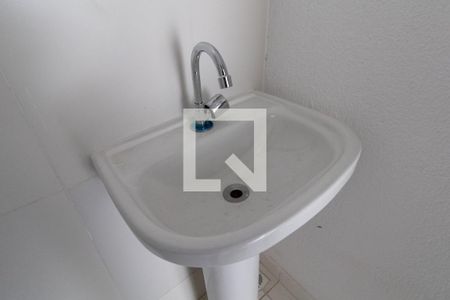 Apartamento para alugar com 42m², 2 quartos e sem vaga Apartamento para alugar com 42m², 2 quartos e sem vagaBanheiro