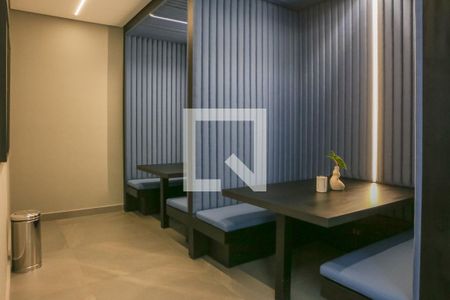 Studio à venda com 28m², 1 quarto e sem vaga Studio à venda com 28m², 1 quarto e sem vagaEscritório