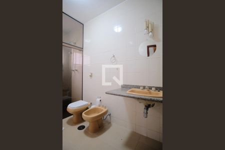 Casa para alugar com 238m², 4 quartos e 4 vagasBanheiro da Suíte 2