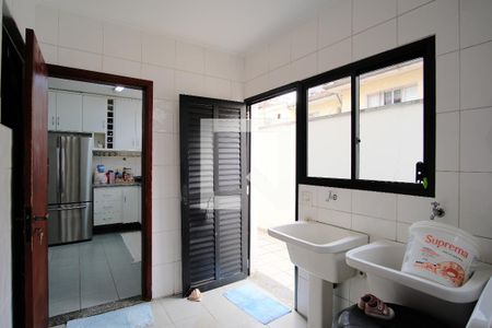 Casa para alugar com 238m², 4 quartos e 4 vagasÁrea de Serviço