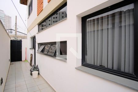 Casa para alugar com 238m², 4 quartos e 4 vagasQuintal 1