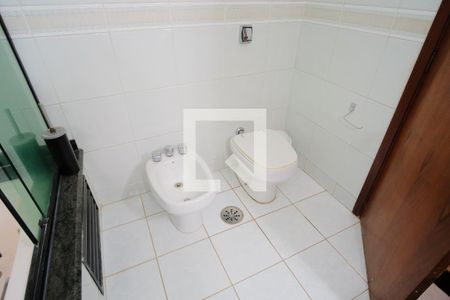Casa para alugar com 238m², 4 quartos e 4 vagasBanheiro da Suíte 1