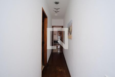 Casa para alugar com 238m², 4 quartos e 4 vagasCorredor