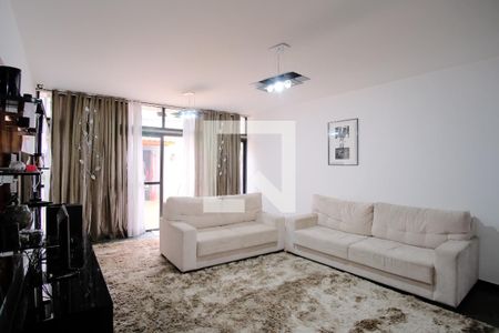Sala de casa para alugar com 4 quartos, 238m² em Vila Carrão, São Paulo