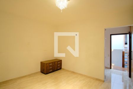 Casa para alugar com 238m², 4 quartos e 4 vagasSuíte 1