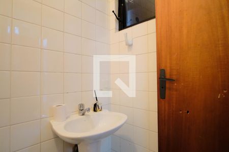 Casa para alugar com 238m², 4 quartos e 4 vagasBanheiro de serviço