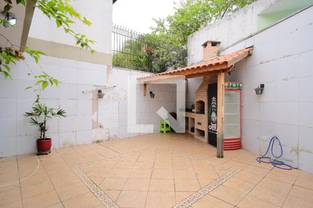 Casa para alugar com 238m², 4 quartos e 4 vagasQuintal 2