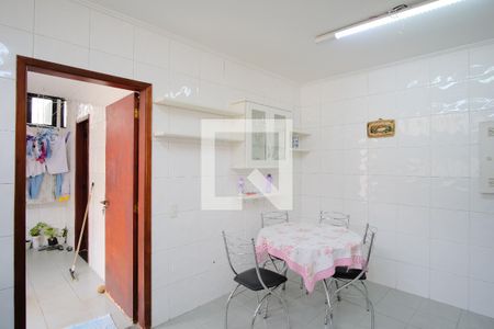 Casa para alugar com 238m², 4 quartos e 4 vagasCozinha