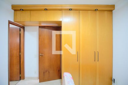 Casa para alugar com 238m², 4 quartos e 4 vagasSuíte 2
