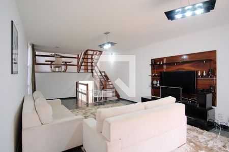 Sala de casa para alugar com 4 quartos, 238m² em Vila Carrão, São Paulo