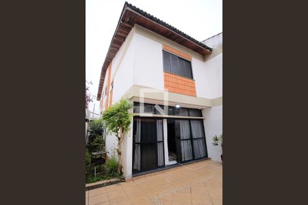 Casa para alugar com 238m², 4 quartos e 4 vagasQuintal 2