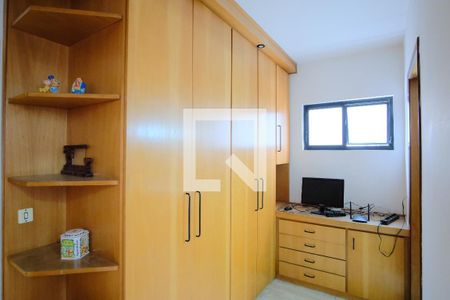 Casa para alugar com 238m², 4 quartos e 4 vagasCloset da suíte 1