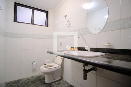 Lavabo de casa para alugar com 4 quartos, 238m² em Vila Carrão, São Paulo