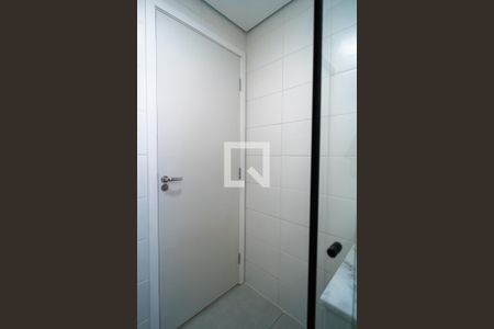 Casa para alugar com 53m², 2 quartos e 1 vaga Casa para alugar com 53m², 2 quartos e 1 vagaBanheiro