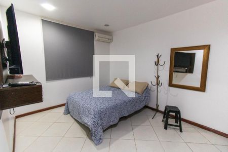 Quarto de casa para alugar com 1 quarto, 60m² em Engenho do Mato, Niterói