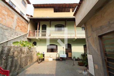 Casa à venda com 360m², 3 quartos e 2 vagasCasa 2