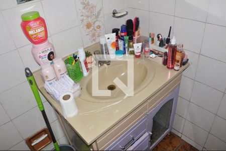 Casa à venda com 150m², 3 quartos e 2 vagas Casa à venda com 150m², 3 quartos e 2 vagasCasa 01 - Banheiro do Social Quarto