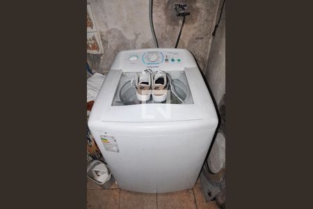 Casa à venda com 150m², 3 quartos e 2 vagas Casa à venda com 150m², 3 quartos e 2 vagasCasa 01 - Área de Serviço