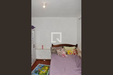 Casa à venda com 150m², 3 quartos e 2 vagas Casa à venda com 150m², 3 quartos e 2 vagasCasa 02 - Quarto