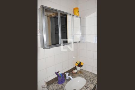 Casa à venda com 150m², 3 quartos e 2 vagas Casa à venda com 150m², 3 quartos e 2 vagasCasa 01 - Banheiro do Social Quarto