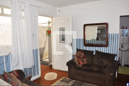 Casa à venda com 150m², 3 quartos e 2 vagas Casa à venda com 150m², 3 quartos e 2 vagasCasa 02 - Sala