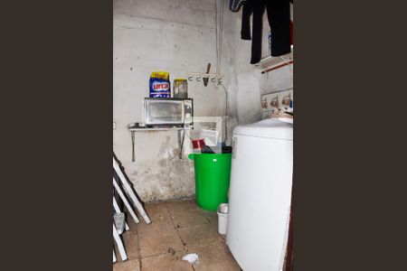 Casa à venda com 150m², 3 quartos e 2 vagas Casa à venda com 150m², 3 quartos e 2 vagasCasa 01 - Área de Serviço