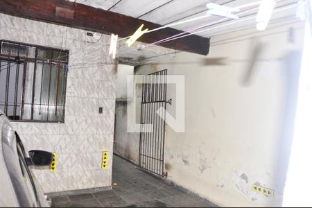 Casa à venda com 150m², 3 quartos e 2 vagas Casa à venda com 150m², 3 quartos e 2 vagasGaragem