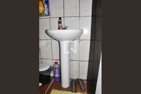 Casa à venda com 150m², 3 quartos e 2 vagas Casa à venda com 150m², 3 quartos e 2 vagasCasa 02 - Banheiro Social