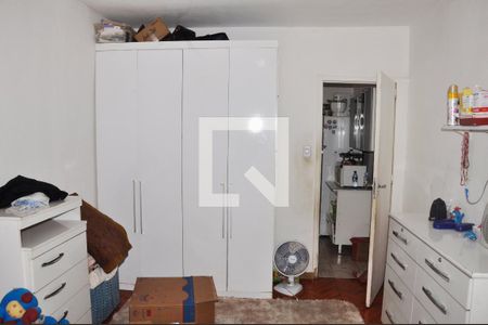 Casa à venda com 150m², 3 quartos e 2 vagas Casa à venda com 150m², 3 quartos e 2 vagasCasa 02 - Quarto