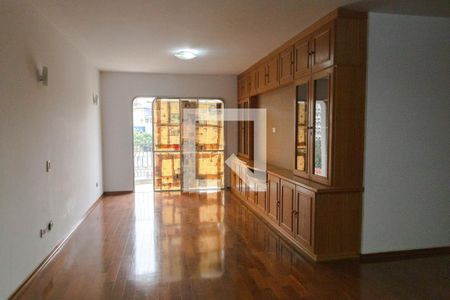 Apartamento para alugar com 171m², 5 quartos e 2 vagasQuarto 4