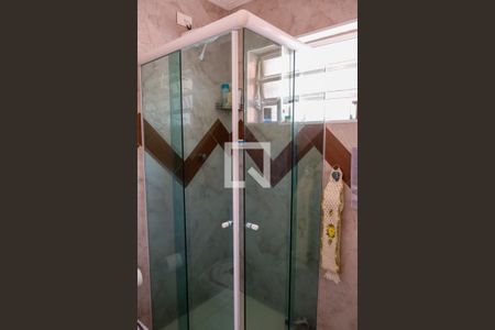 Casa à venda com 217m², 3 quartos e 2 vagasBanheiro da Suíte 2